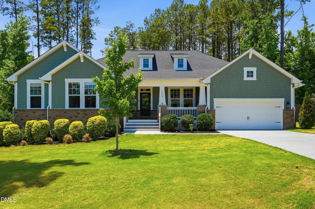 4420 Buckley, Apex