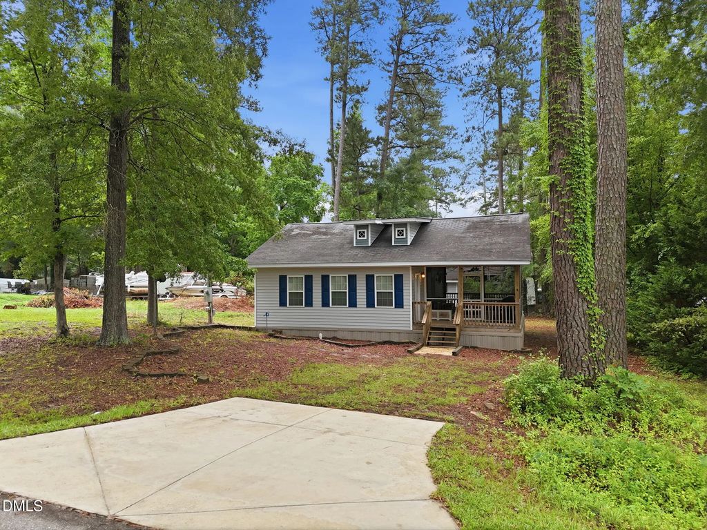 112 Running Deer Drive, Louisburg