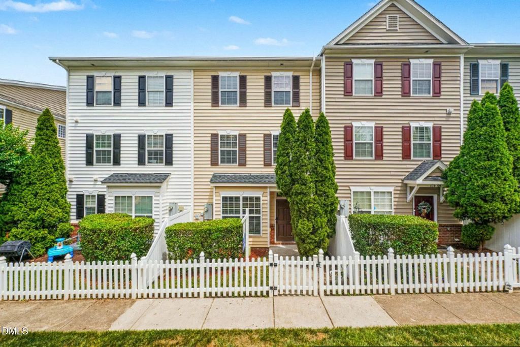 1130 Renewal Place 106, Raleigh