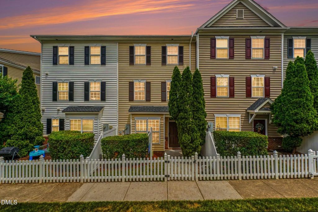 1130 Renewal Place 106, Raleigh