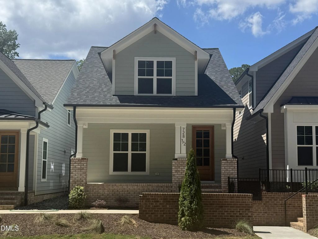 728 1/2 Powell Drive, Raleigh