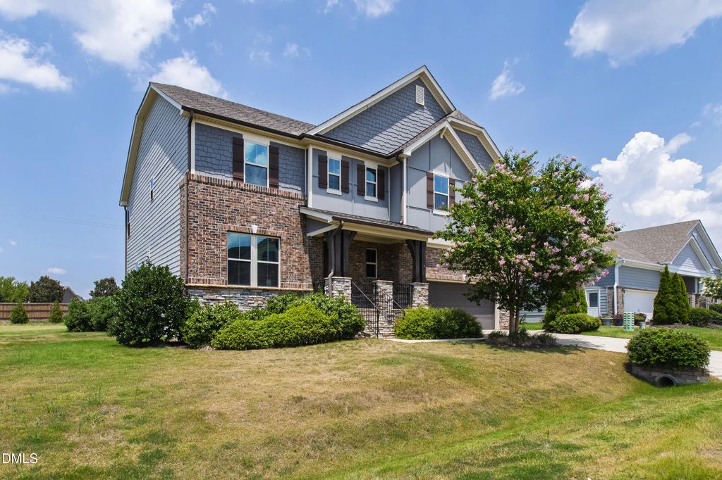2204 Stillness Pond Lane, Apex