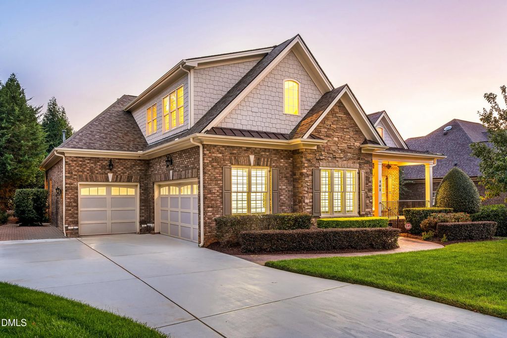 702 Cambridge Hall Loop, Apex