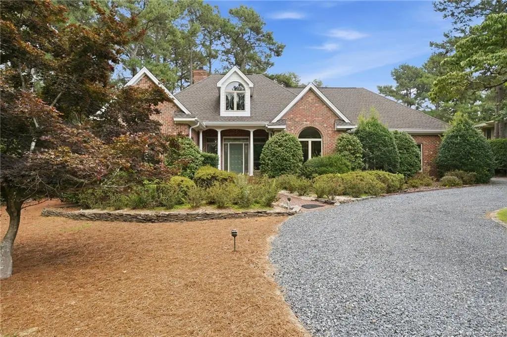 27 Mcmichael Drive, Pinehurst