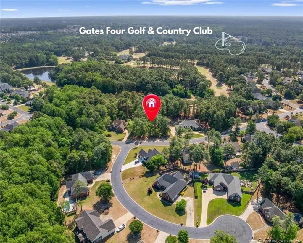 6789 Surrey Road, Fayetteville