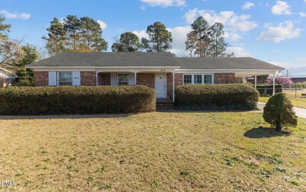 414 York Road, Fayetteville