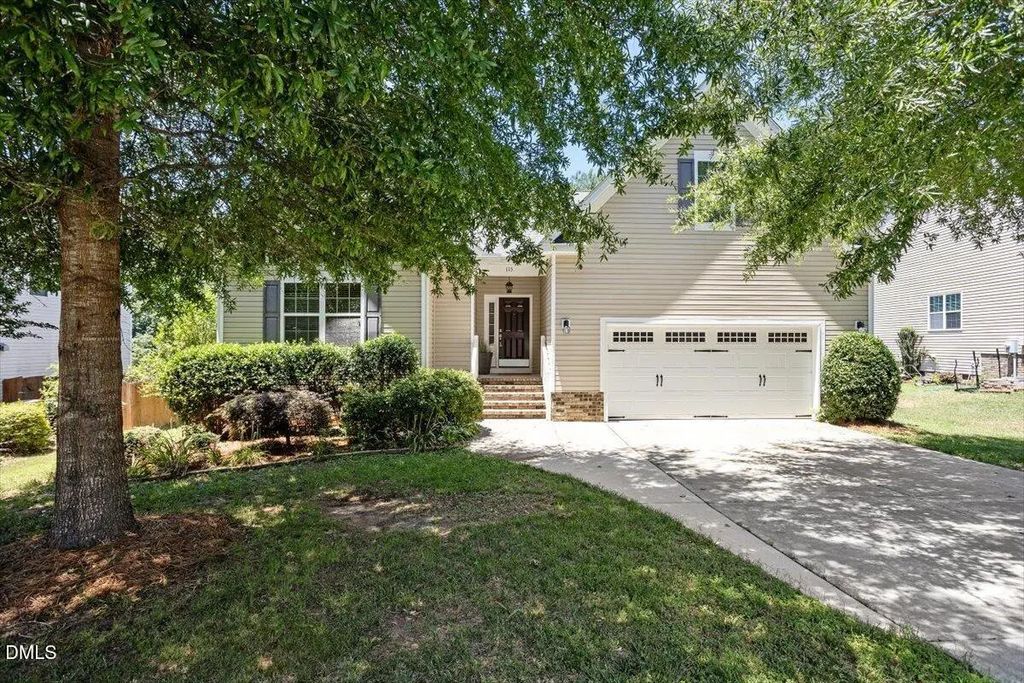 115 Hidden Fox Path, Garner