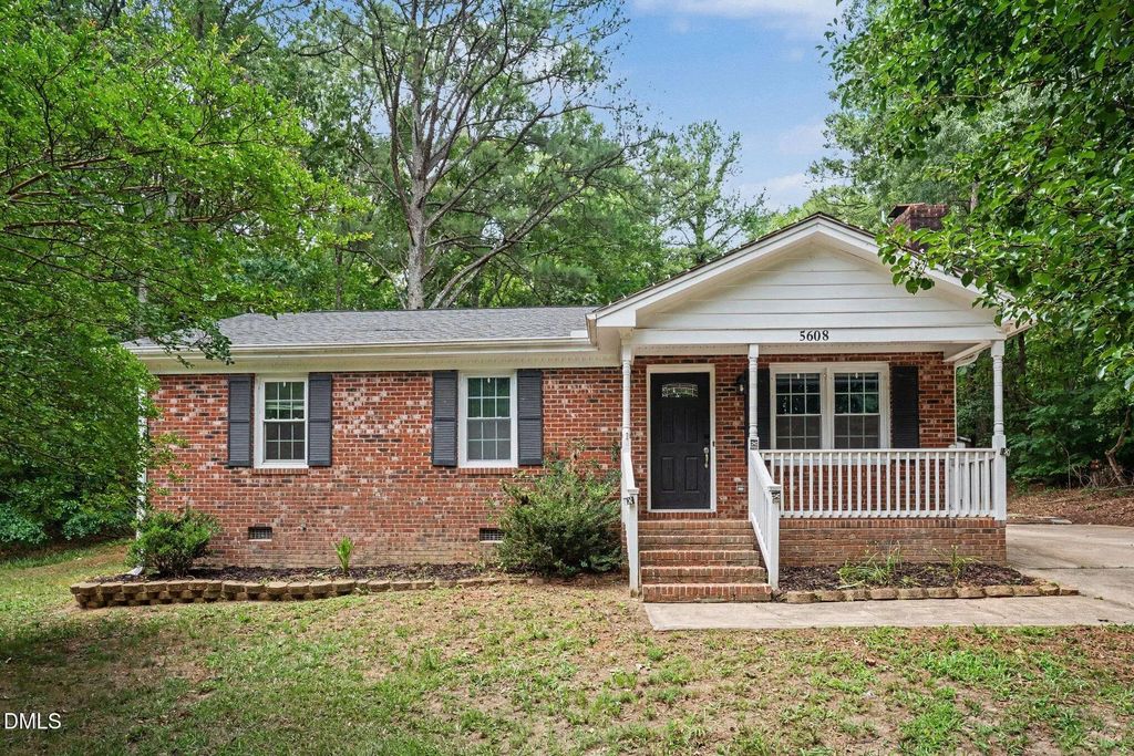 5608 Alta Vista Court, Raleigh