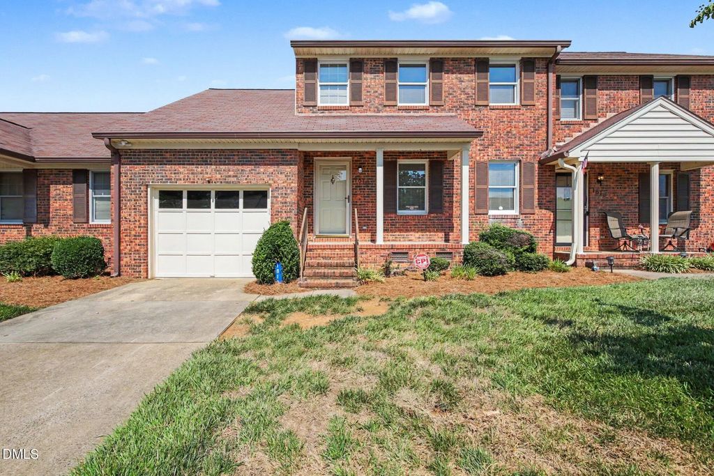 1816 Meadowview Drive, Graham