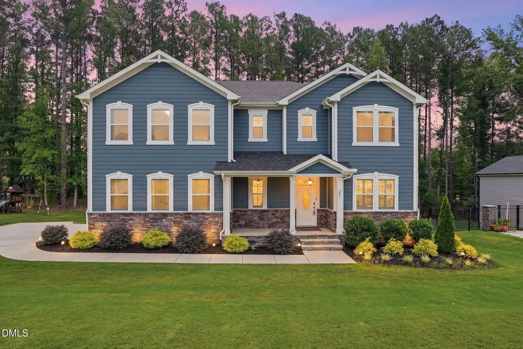 297 Bonaventure Drive, Clayton