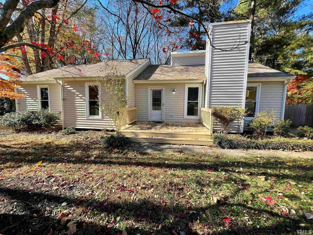 200 Glen Bonnie Lane, Cary