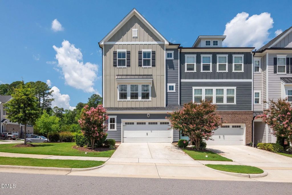 830 Amley Place, Apex