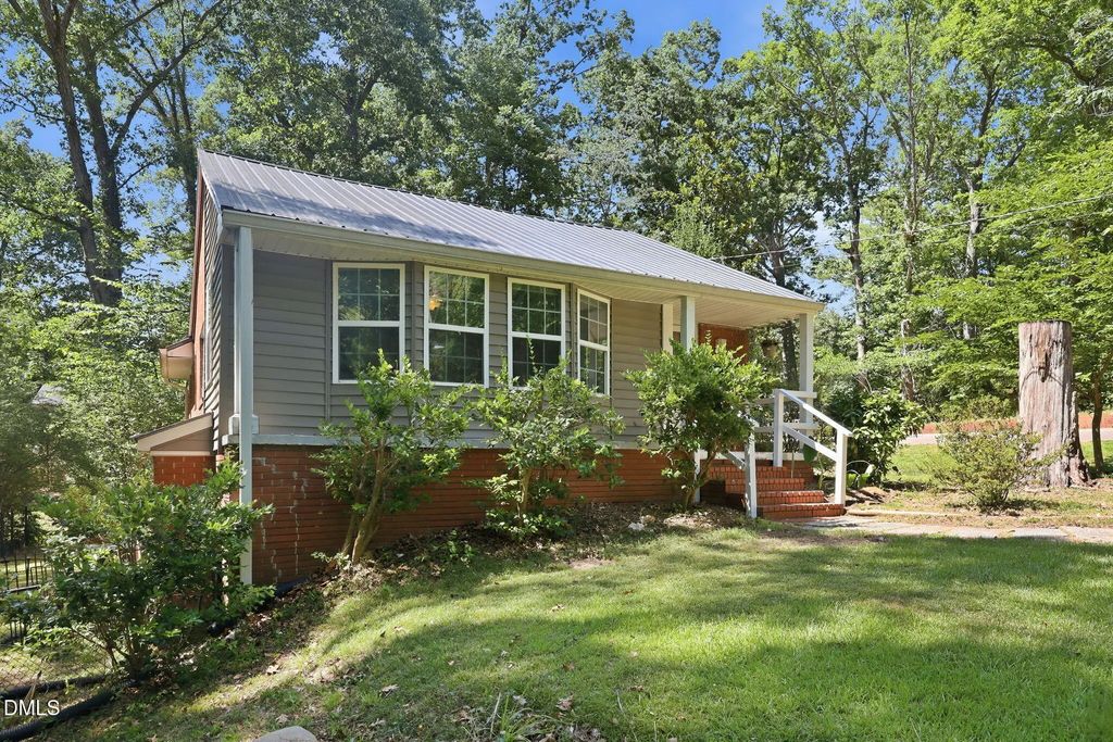 540 W Chisholm Street, Sanford
