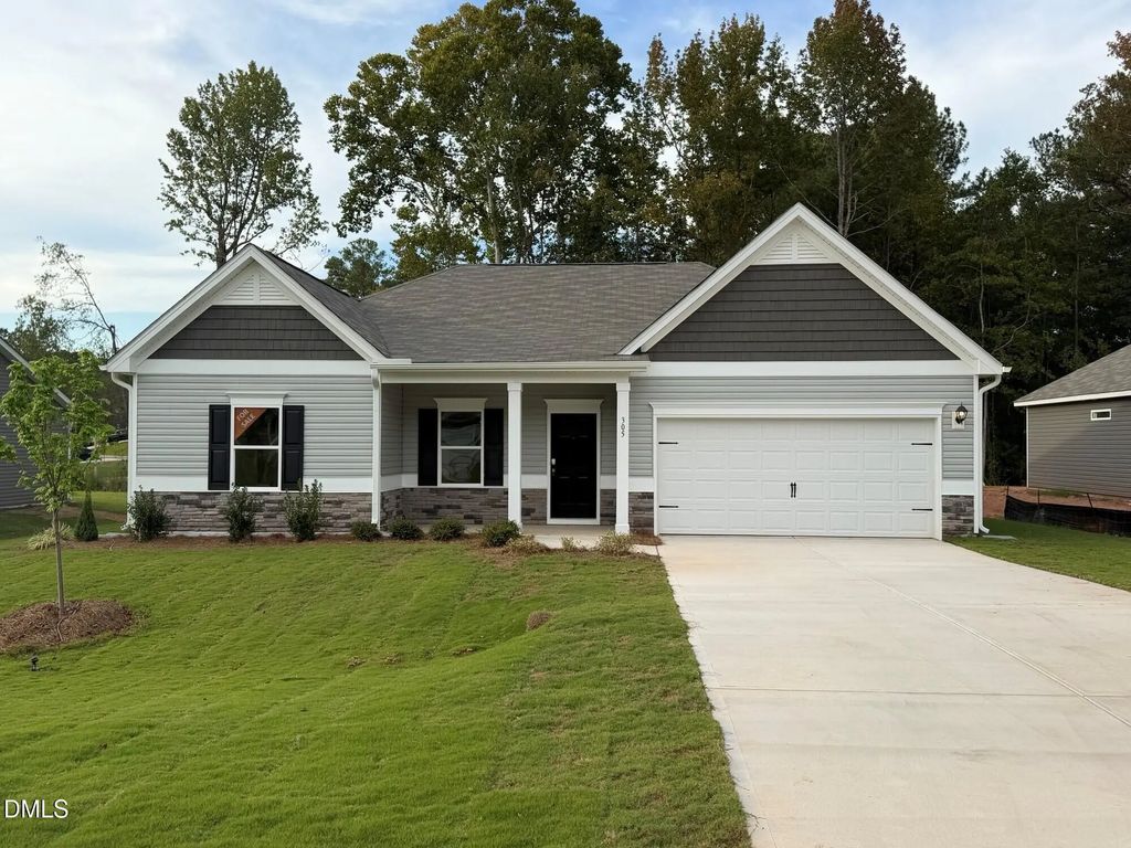 305 Allegheny Drive, Sanford