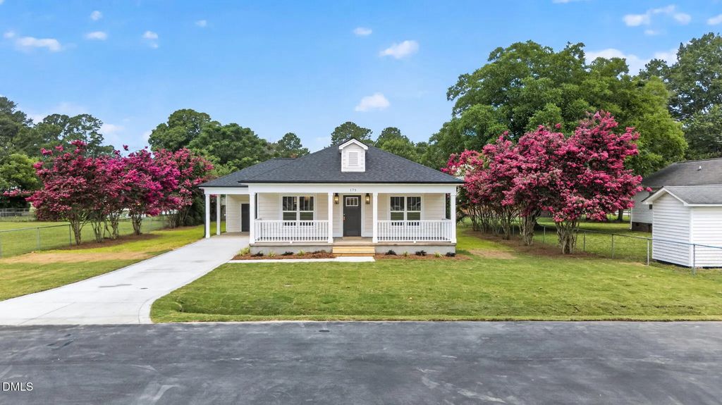 175 Tracy Lane, Dunn