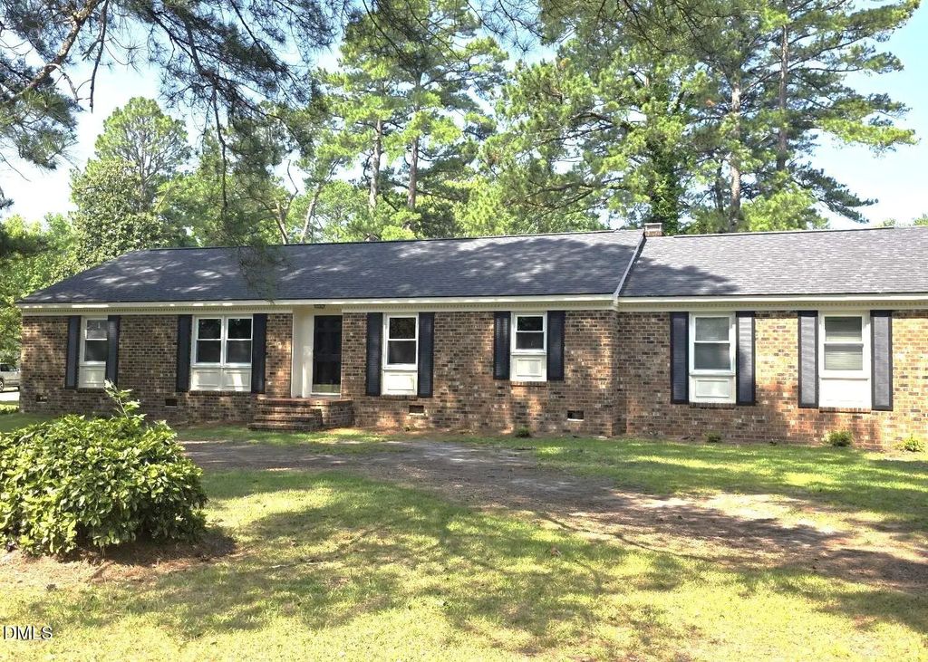 800 Stone Drive, Rocky Mount