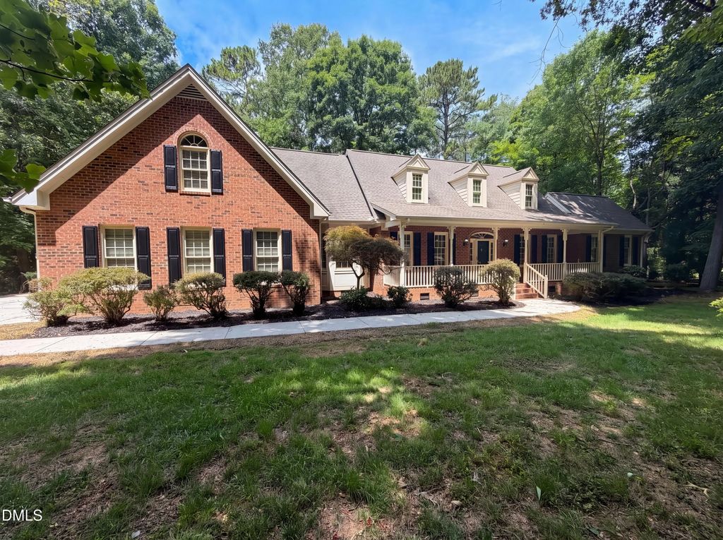 6216 Acorn Ridge Trail, Hillsborough