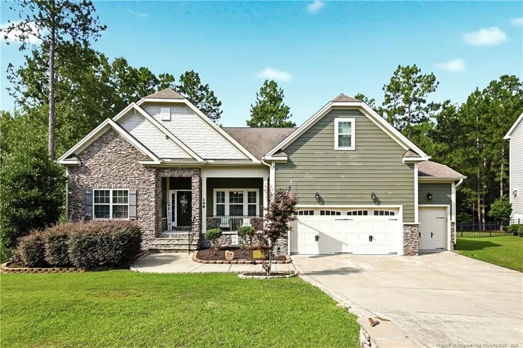 148 Heatherspring Way, Spring Lake