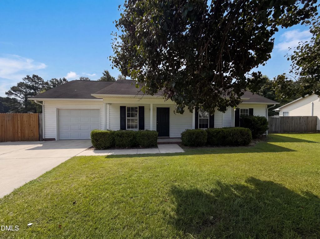 444 Northwoods Drive, Raeford