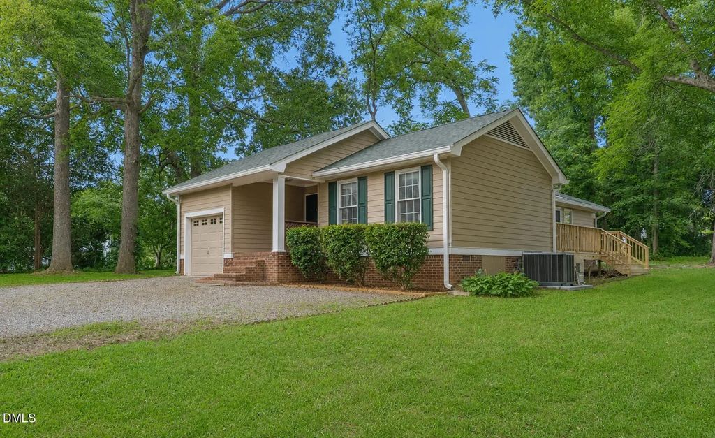 409 Dalkin Court, Burlington