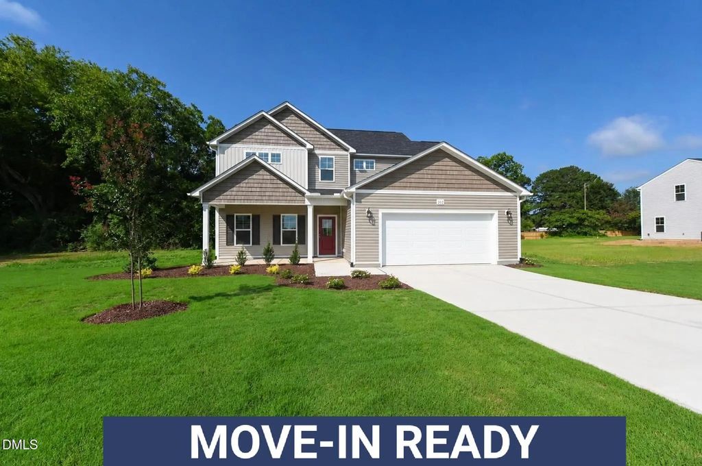 202 Baxley Drive, Dunn