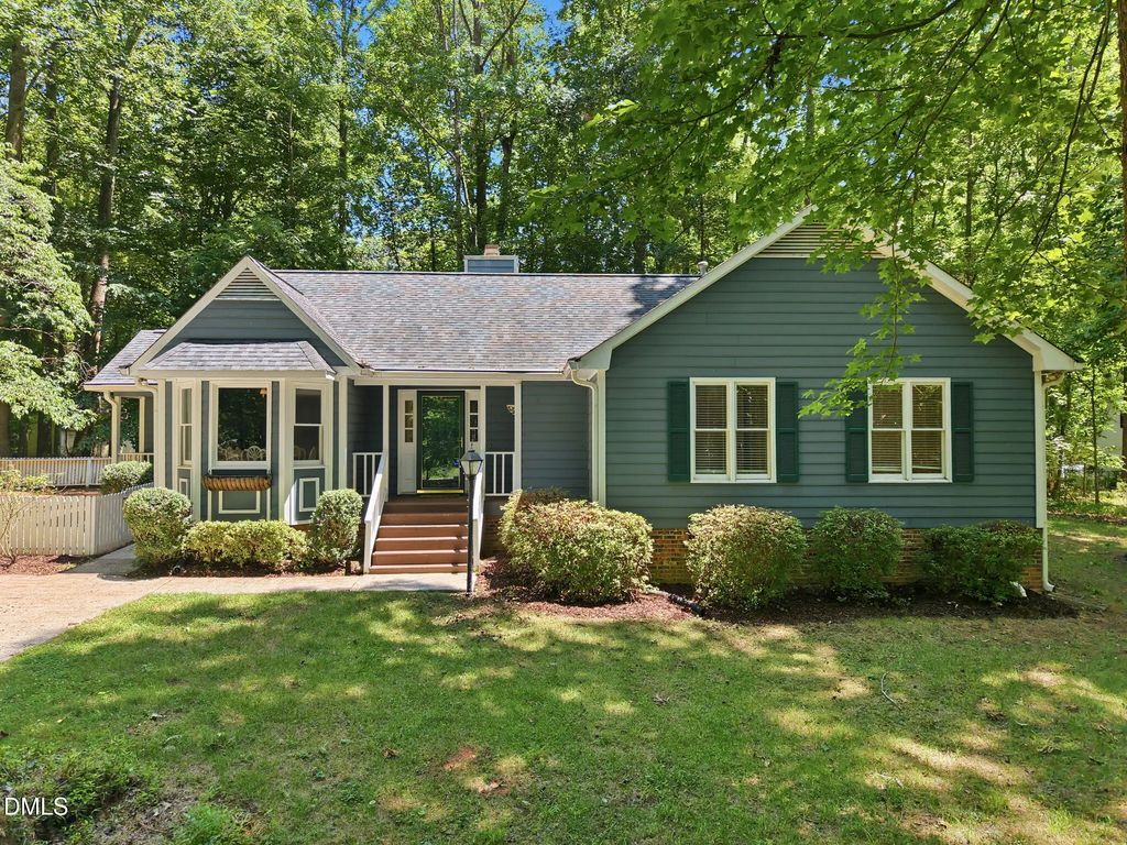 110 Twisted Court, Hillsborough
