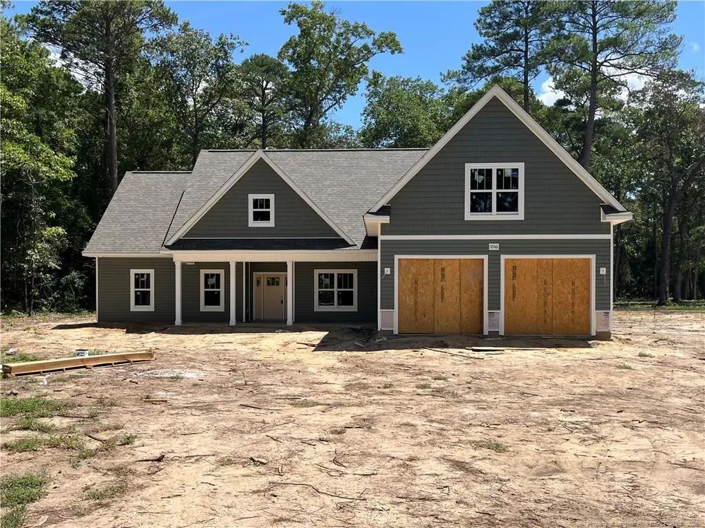 1046 White Plains Drive, Fayetteville