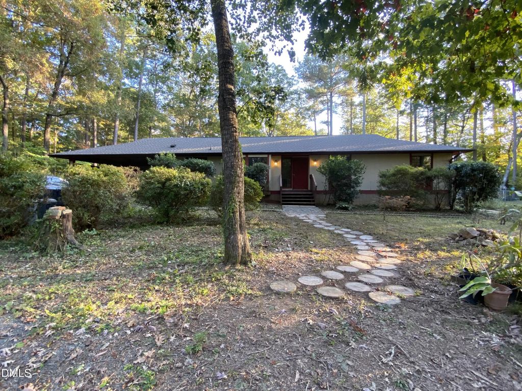209 Hunter Hill Road, Chapel Hill