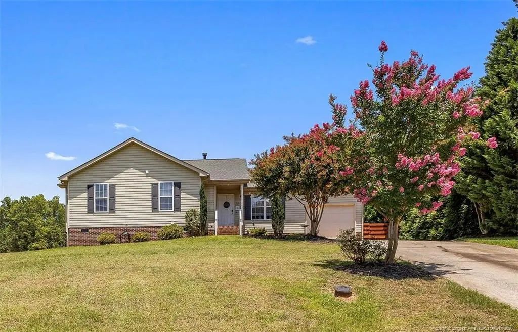 212 Loxley Lane, Sanford