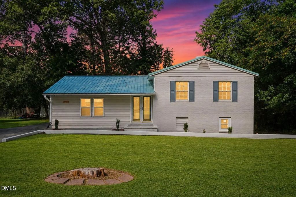 2902 Kanewood Drive, Durham