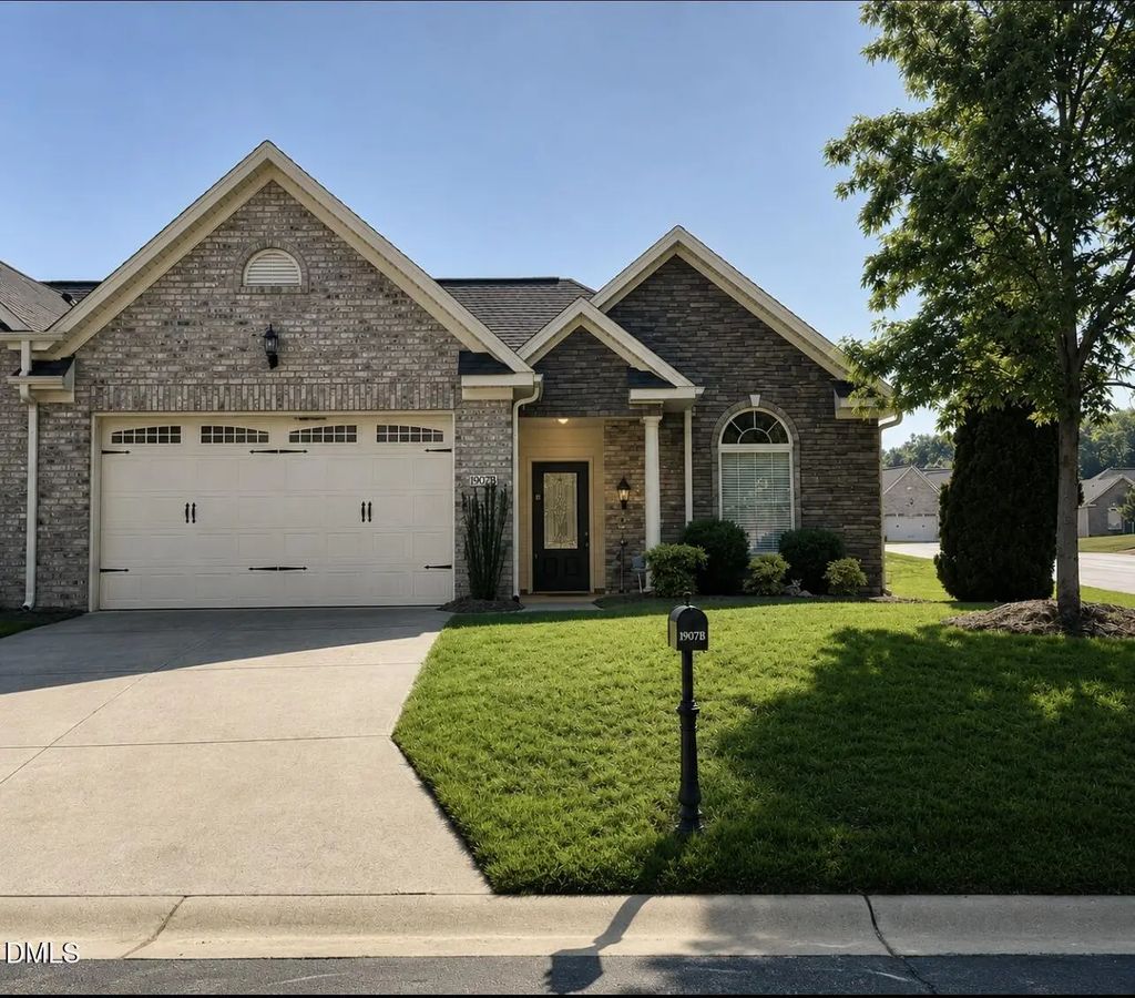1907 Whisper Lake Drive B, Whitsett