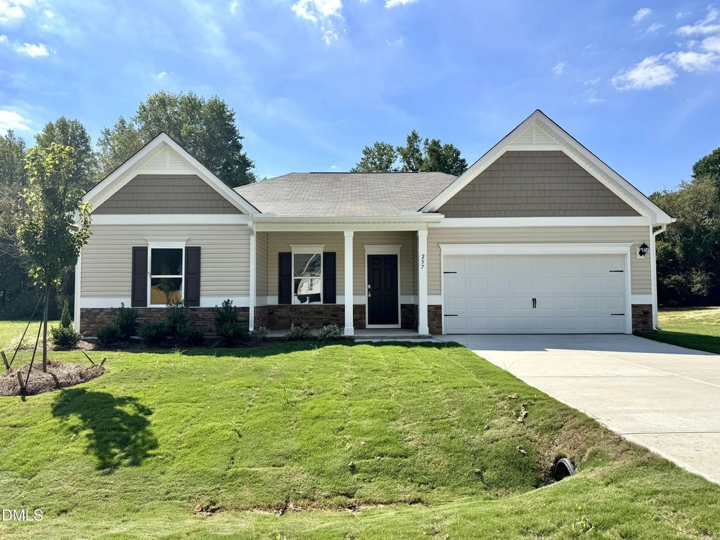 257 Cheshire Farm Drive, Smithfield