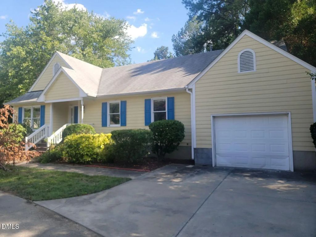 115 Weatherhill Point, Carrboro