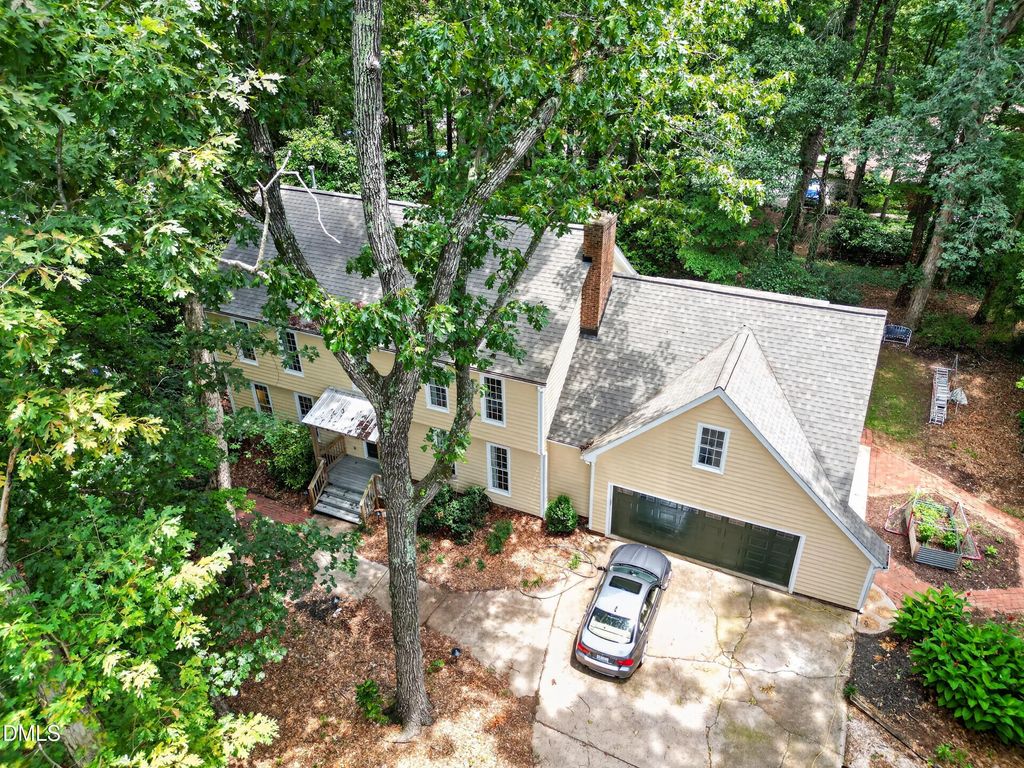 8824 Woodyhill Road, Raleigh
