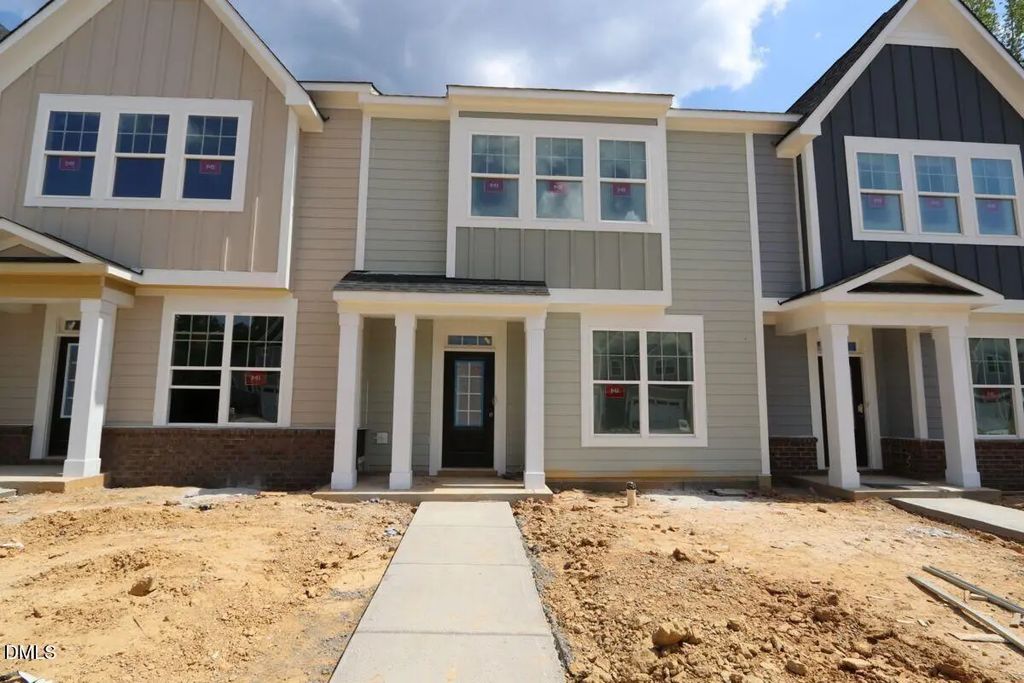 3105 Cathedral Comb Drive, Apex