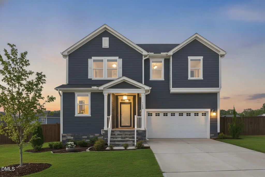7608 Redwood Ridge Way, Willow Springs
