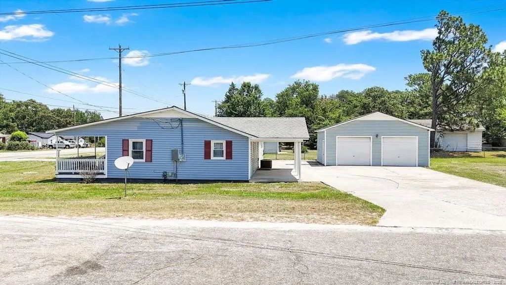 5645 Camden Road, Fayetteville