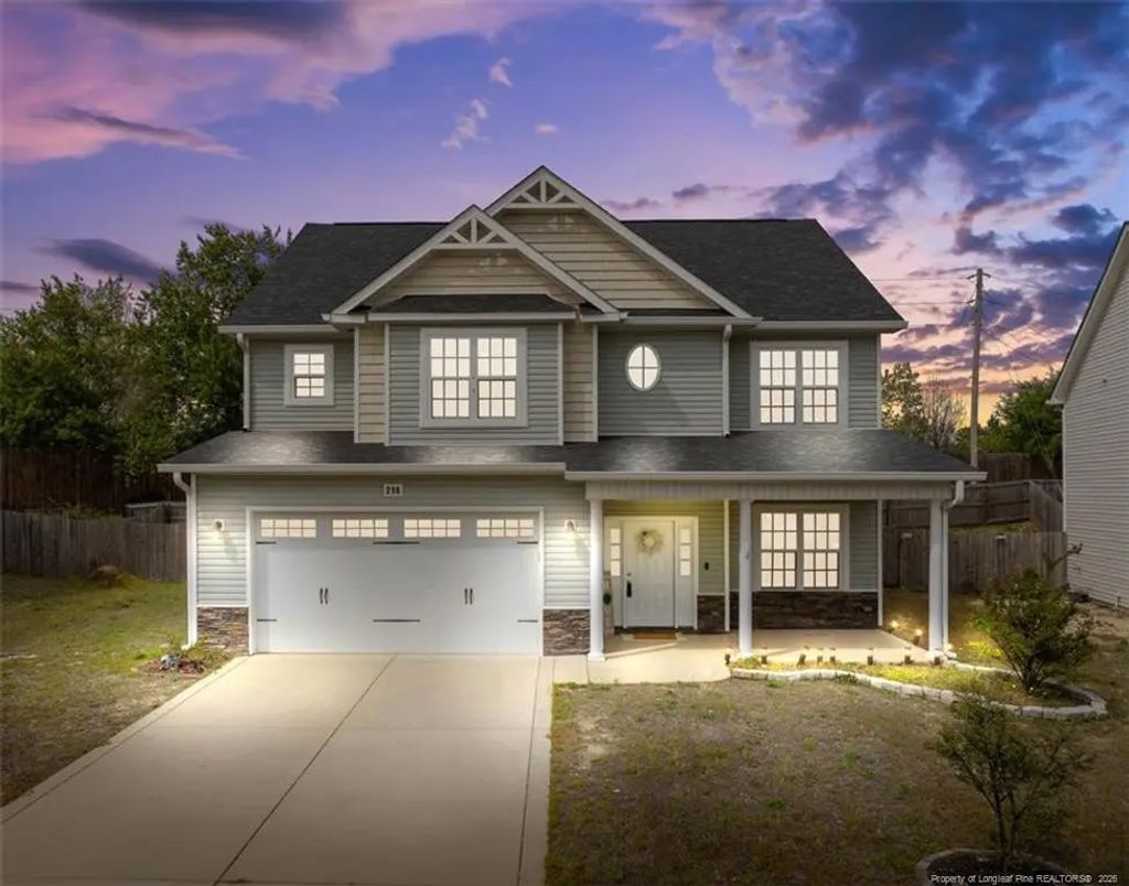 216 Weston Woods Street, Raeford