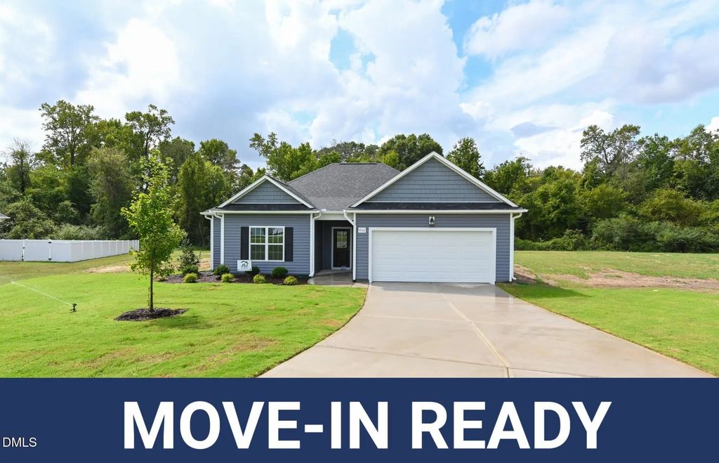 402 Lyon Estates Drive, La Grange