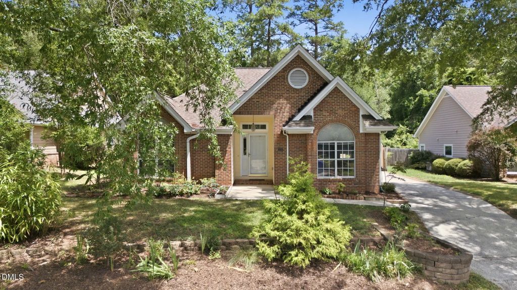 104 Covington Drive, Chapel Hill