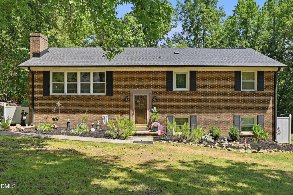 3102 Little River Drive, Hillsborough