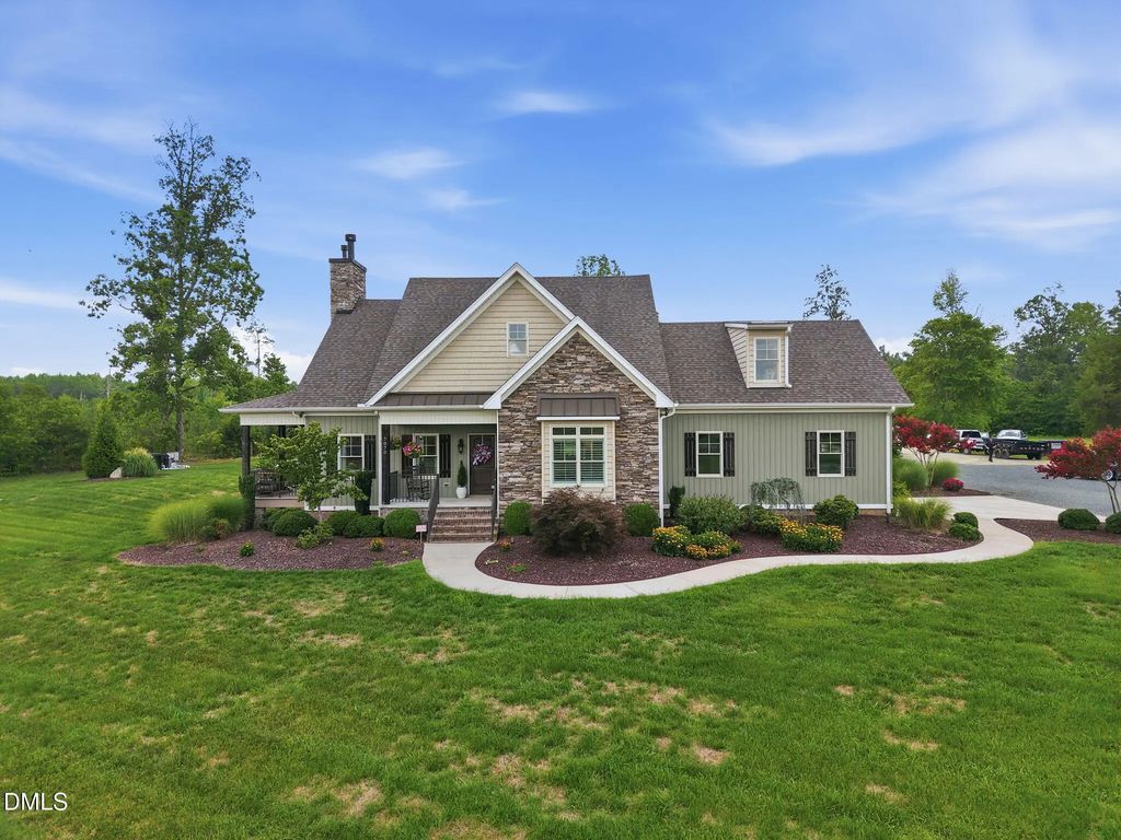 7070 Holts Store Road, Burlington
