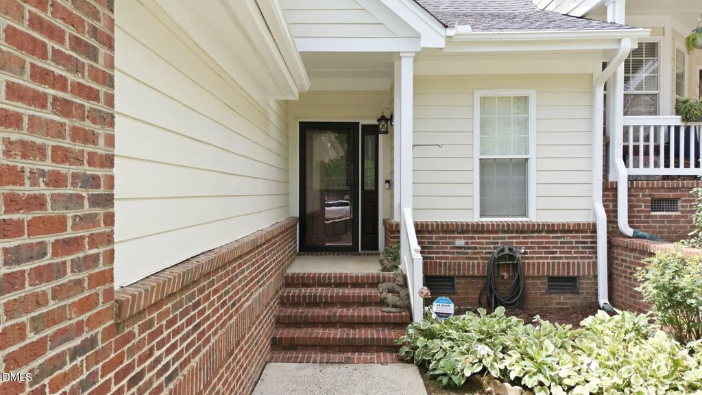 8305 Amber Leaf Court, Raleigh