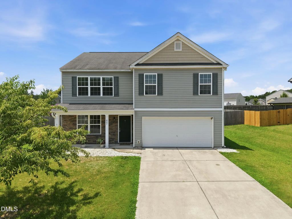 687 Botanical Court, Bunnlevel