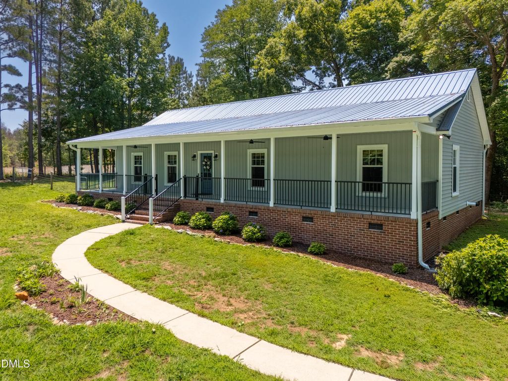 2714 White Smith Road, Siler City