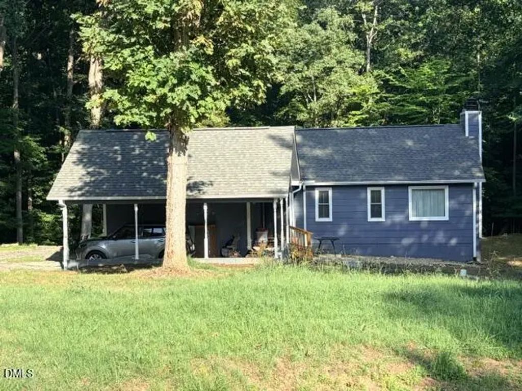 7422 S Fawnbrook Drive, Hillsborough