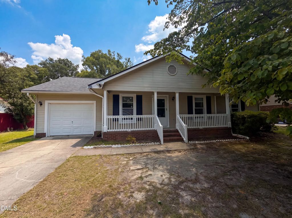 7334 Pebblebrook Drive, Fayetteville