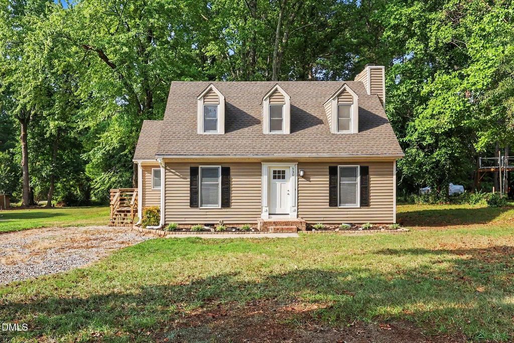 930 Meadowbrook Drive, Garner