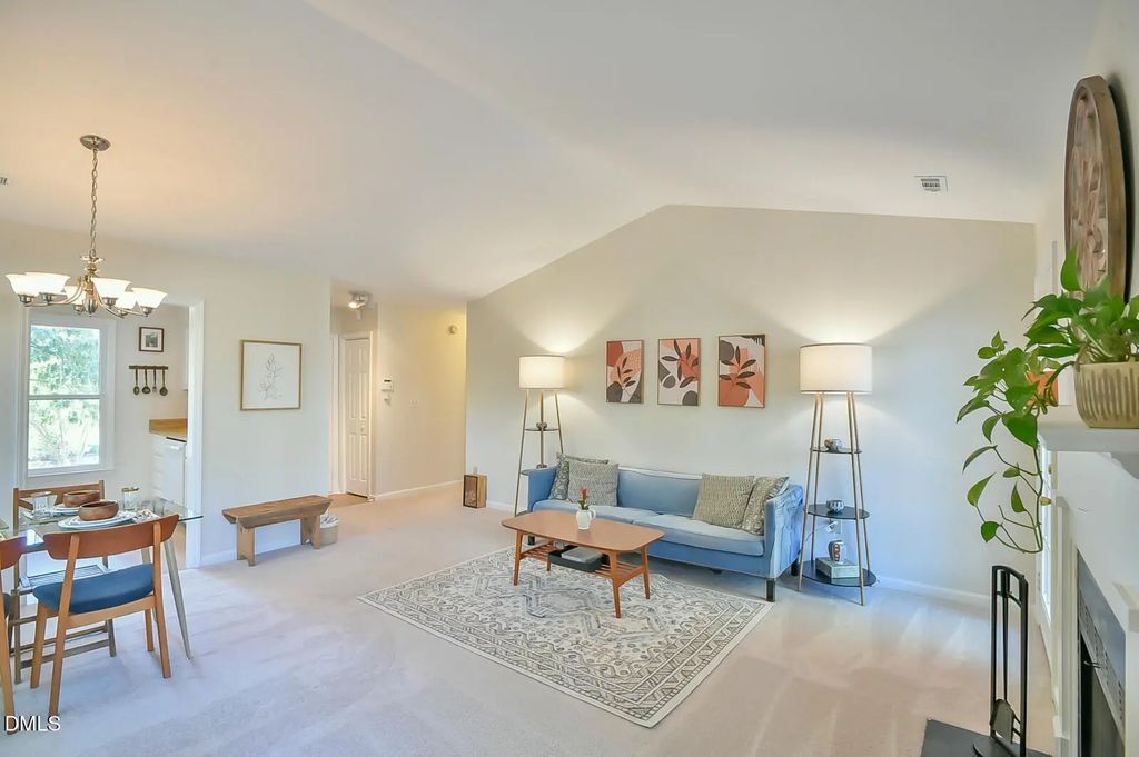 121 Weathersfield Drive, Durham