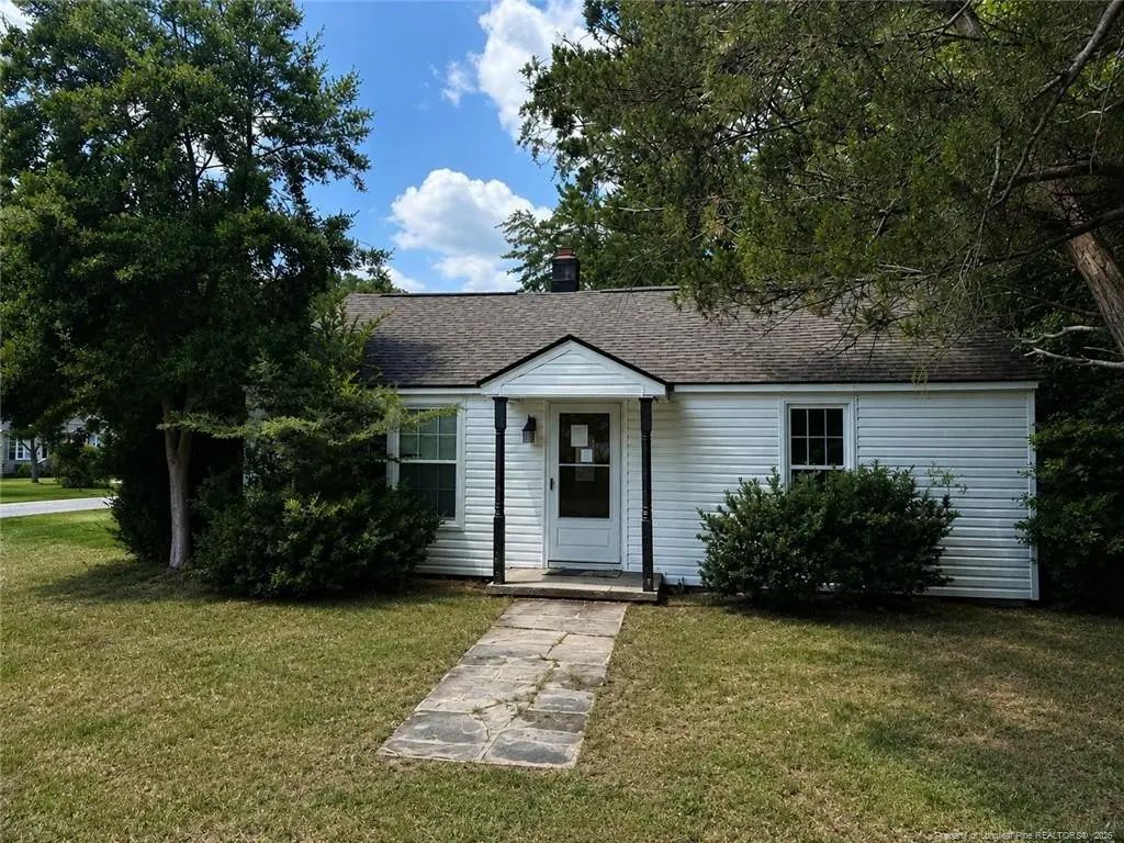 5426 Pinecrest Drive, Hope Mills